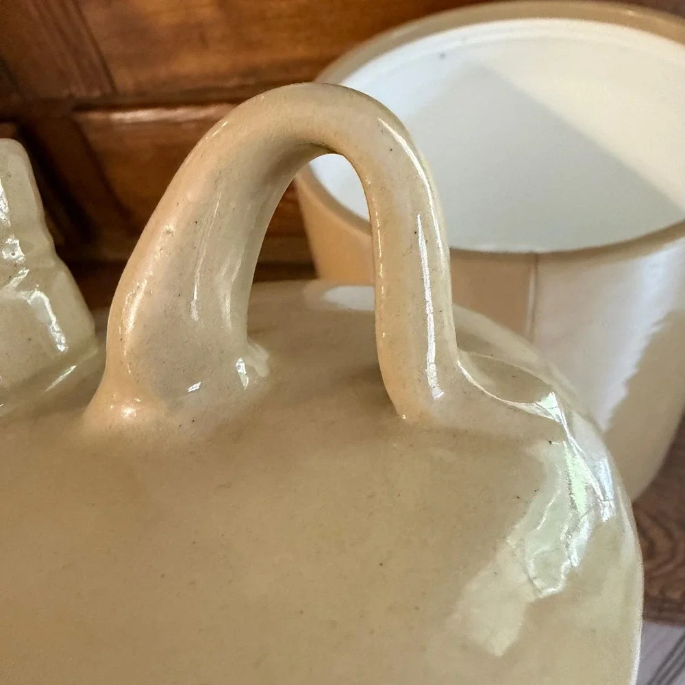 Vintage Joggers Jug Ceramic Top Ice Bucket Man Cave Runners Den Bar Pristine